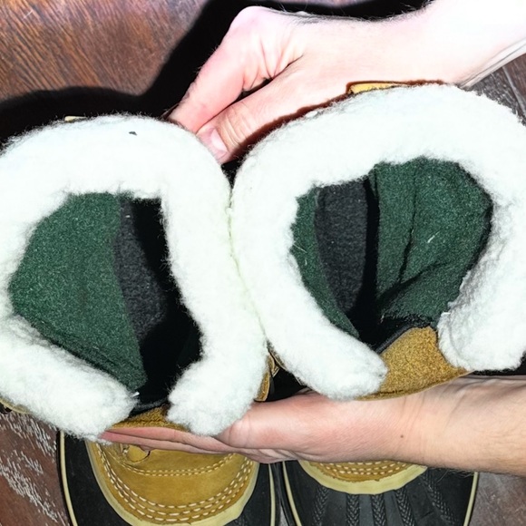 Sorel Brown and Black Winter Boots - Picture 7 of 9